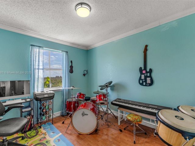 Продажа дома по адресу 26871 SW 119th Ct - фото 5597666