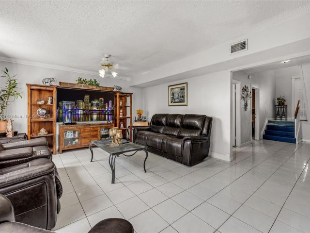 Продажа дома по адресу 26871 SW 119th Ct - фото 5597676