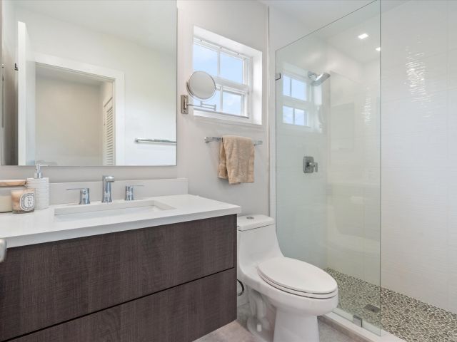 Продажа дома по адресу 113 Burning Tree Lane - фото 5587851