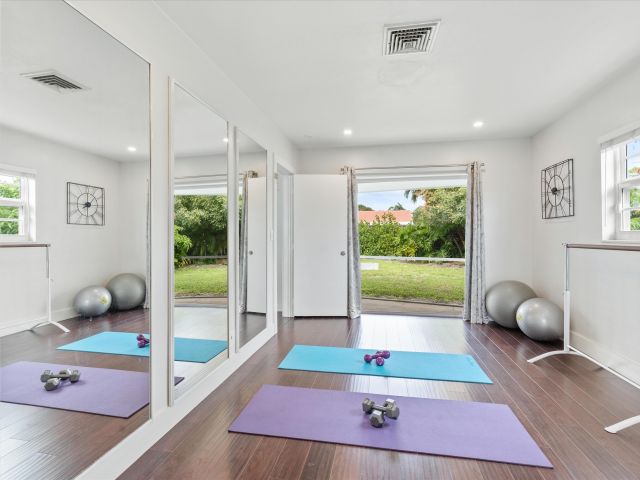 Продажа дома по адресу 113 Burning Tree Lane - фото 5587852