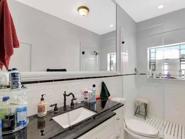 Продажа дома по адресу 1513 Adams Street - фото 9353581