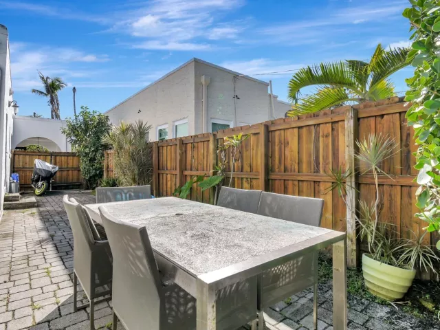 Продажа дома по адресу 1513 Adams Street - фото 9353599
