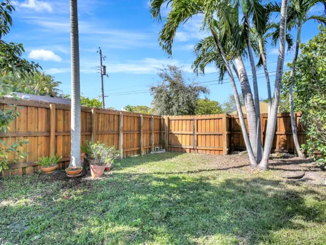 Продажа дома по адресу 1513 Adams Street - фото 9353600