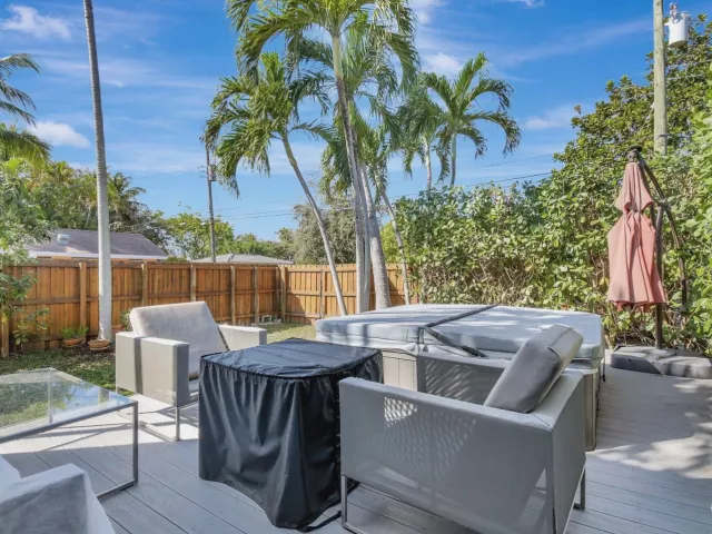 Продажа дома по адресу 1513 Adams Street - фото 9353605