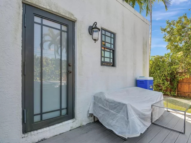 Продажа дома по адресу 1513 Adams Street - фото 9353606