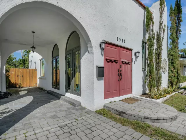 Продажа дома по адресу 1513 Adams Street - фото 9353569