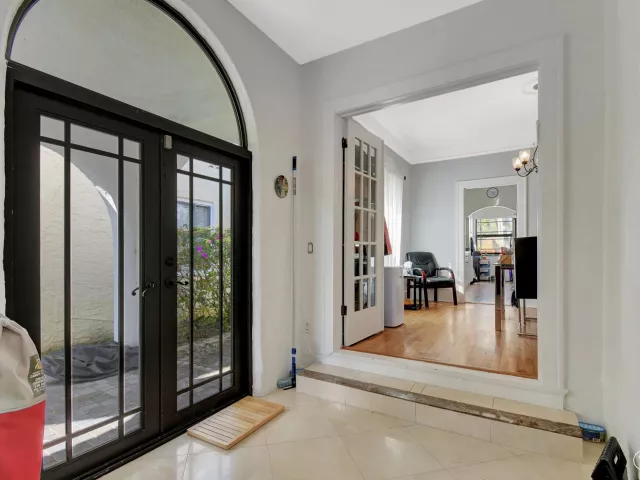 Продажа дома по адресу 1513 Adams Street - фото 9353571