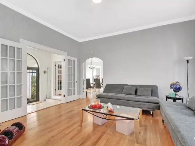 Продажа дома по адресу 1513 Adams Street - фото 9353573