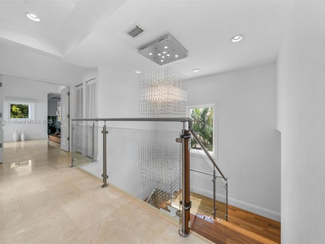 Продажа дома по адресу 6 Coconut Ln - фото 5573689