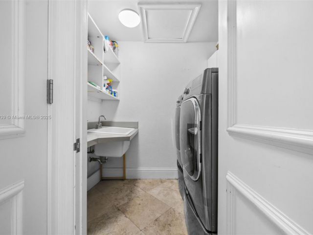 Продажа дома по адресу 6 Coconut Ln - фото 5573695