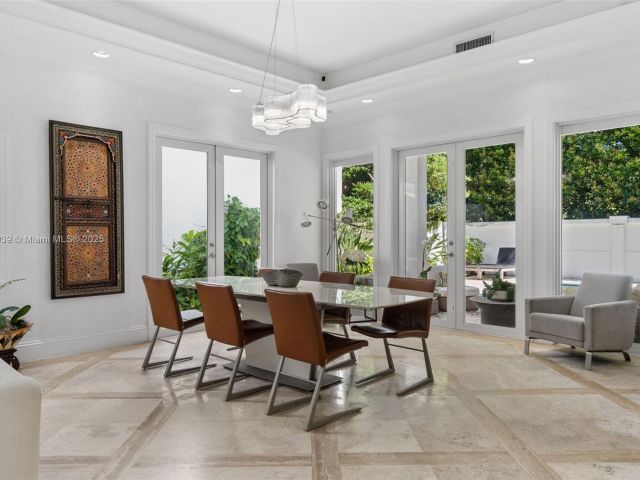 Продажа дома по адресу 6 Coconut Ln - фото 5573700