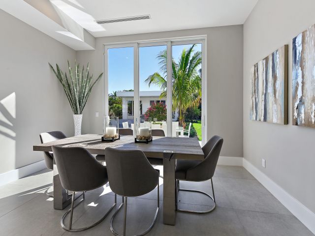 Продажа дома по адресу 2627 NE 14th Street - фото 6801775