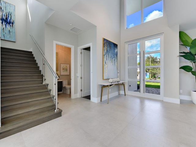 Продажа дома по адресу 2627 NE 14th Street - фото 6801782