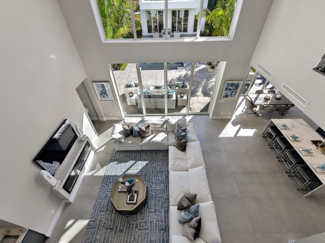 Продажа дома по адресу 2627 NE 14th Street - фото 6801788