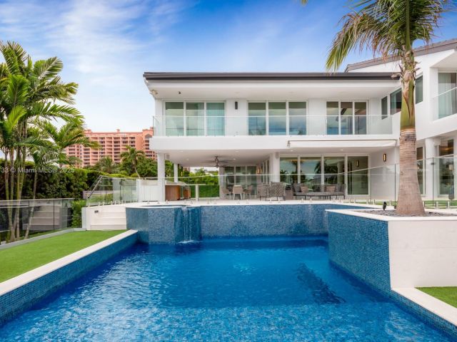 Продажа дома по адресу  - фото 5559460