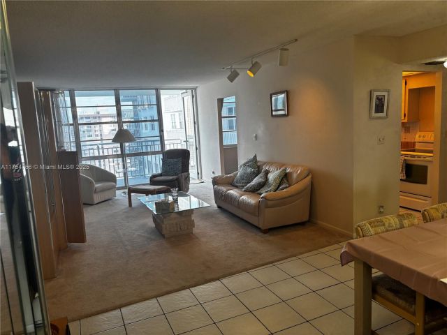 Продажа квартиры #2217 - фото 5734520