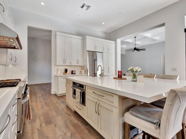 Продажа дома по адресу 718 NW 5th Avenue - фото 5813589