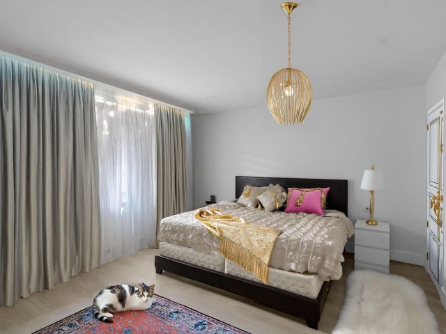 Продажа дома по адресу 1521 NE 5th Terrace - фото 6549997