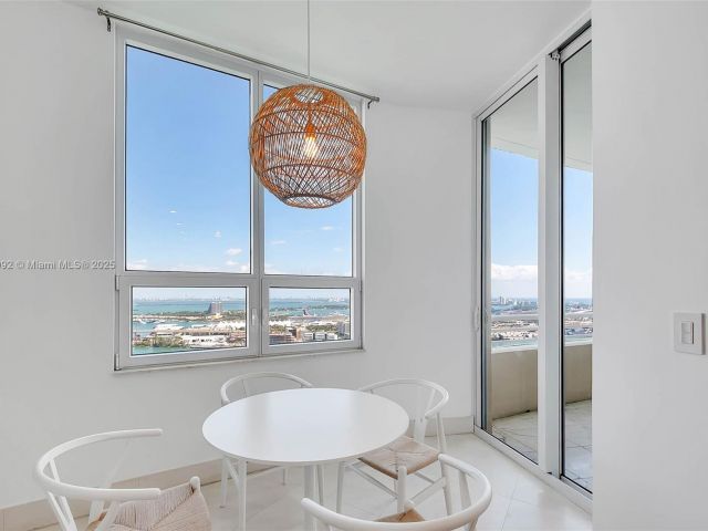 Продажа квартиры #4002 - фото 6203258