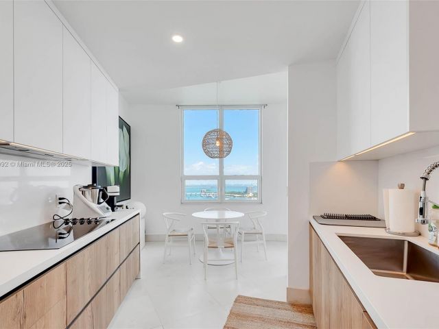 Продажа квартиры #4002 - фото 6203259