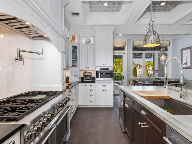 Продажа дома по адресу 2317 Delmar Pl - фото 5762907