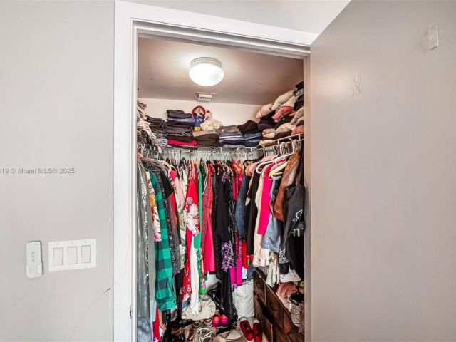 Продажа квартиры #5209 - фото 5630115