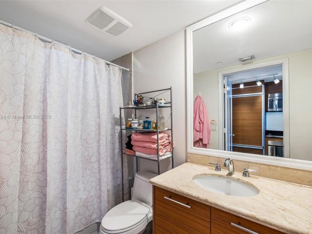 Продажа квартиры #5209 - фото 5630116