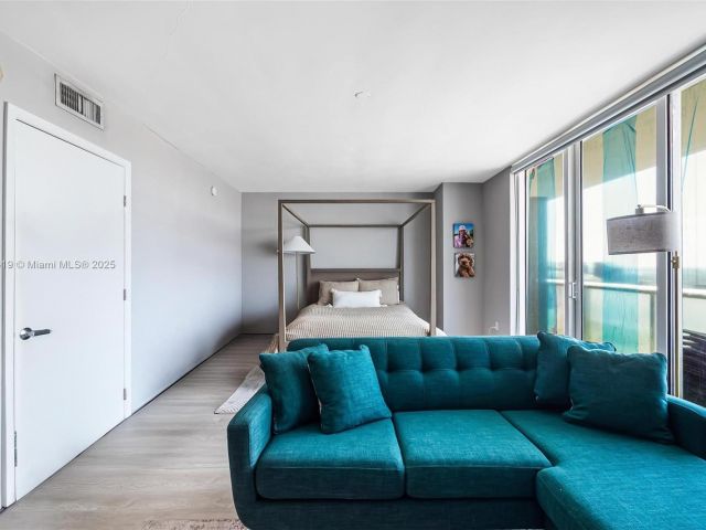 Продажа квартиры #5209 - фото 5630121