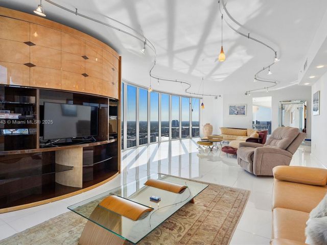 Продажа квартиры #3701 - фото 5652658