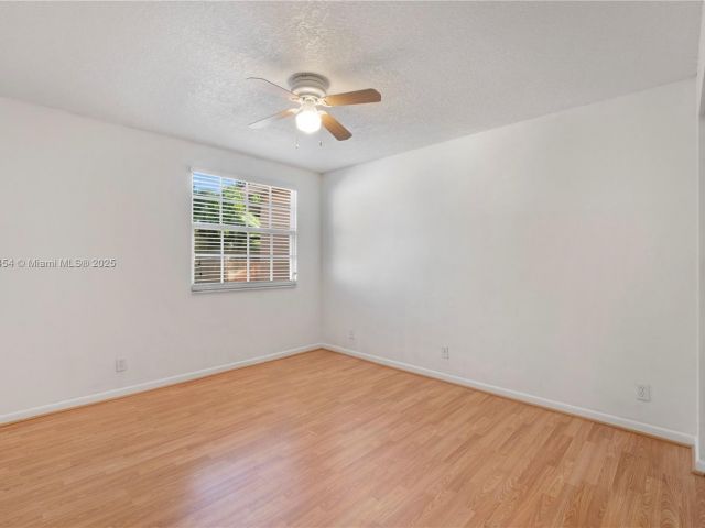 Продажа дома по адресу 11066 Long Boat Dr - фото 5732481