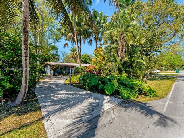 Продажа дома по адресу 22908 SW 155th Ave - фото 5808516