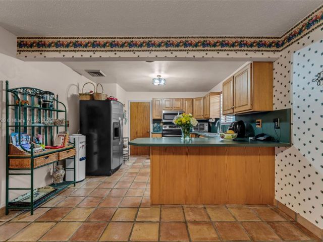 Продажа дома по адресу 22908 SW 155th Ave - фото 5808528