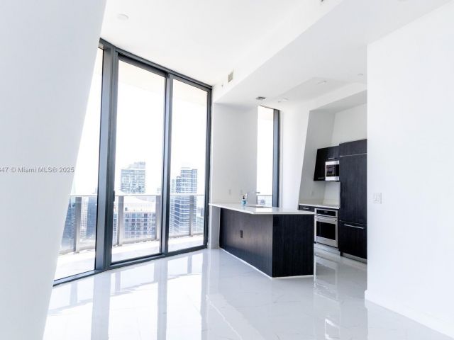 Продажа квартиры #4703 - фото 5605643