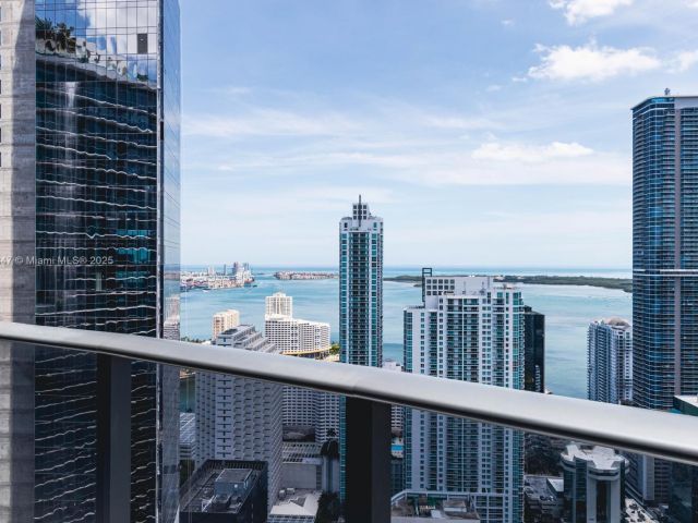 Продажа квартиры #4703 - фото 5605645