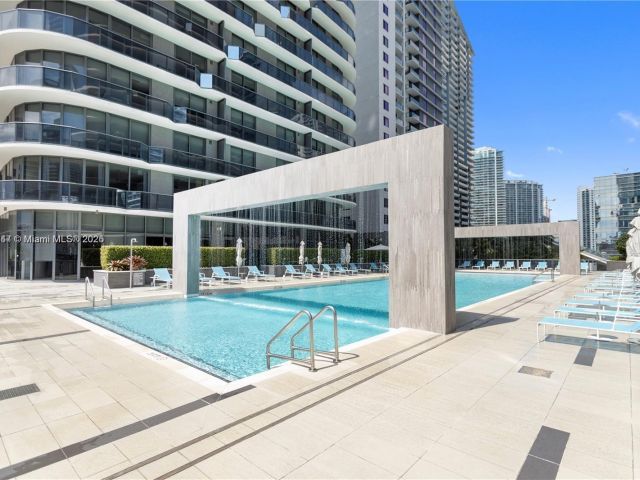 Продажа квартиры #4703 - фото 5605657