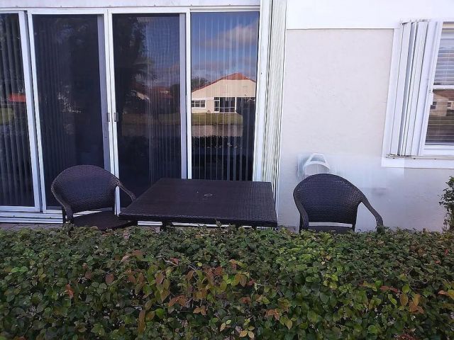 Продажа дома по адресу 8045 Clear Shores Cir - фото 5758736