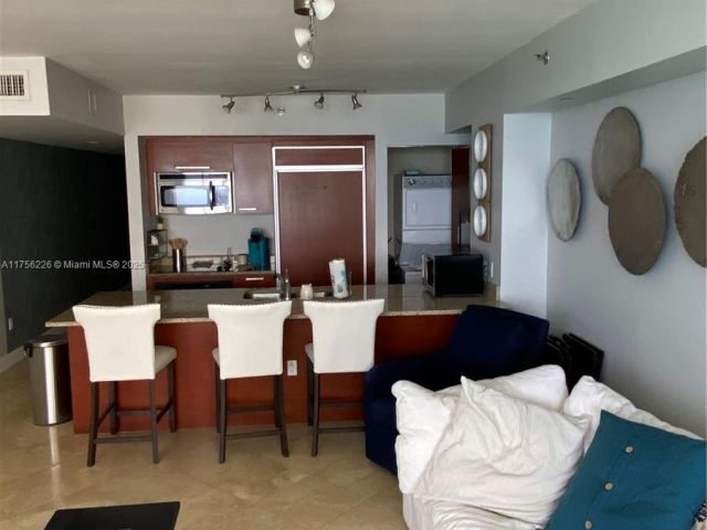 Продажа квартиры #3609 - фото 5696791