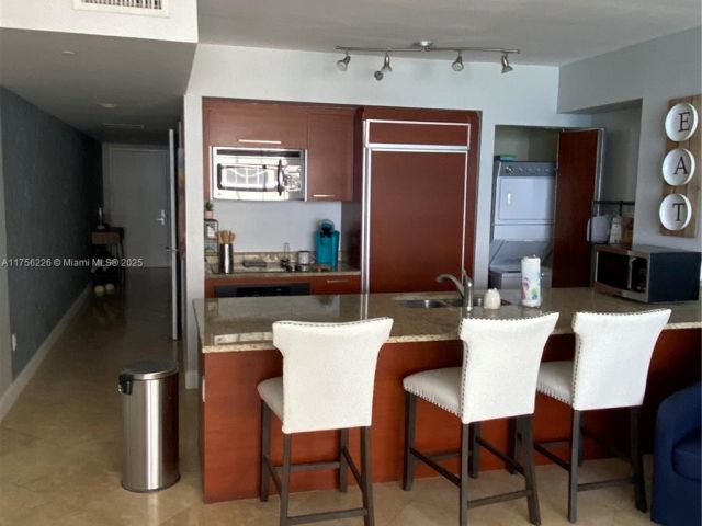 Продажа квартиры #3609 - фото 5696794