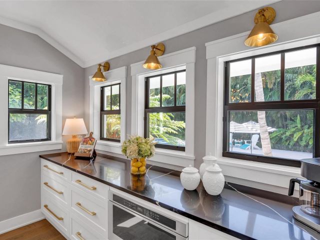 Дом в аренду по адресу 450 N Swinton Ave - фото 5757555