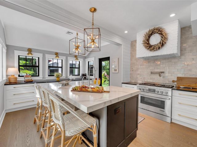 Дом в аренду по адресу 450 N Swinton Ave - фото 5757557