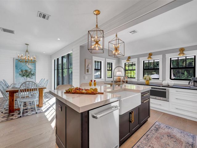 Дом в аренду по адресу 450 N Swinton Ave - фото 5757558