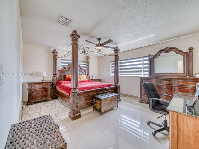 Продажа дома по адресу 19390 SW 312th St - фото 5599287