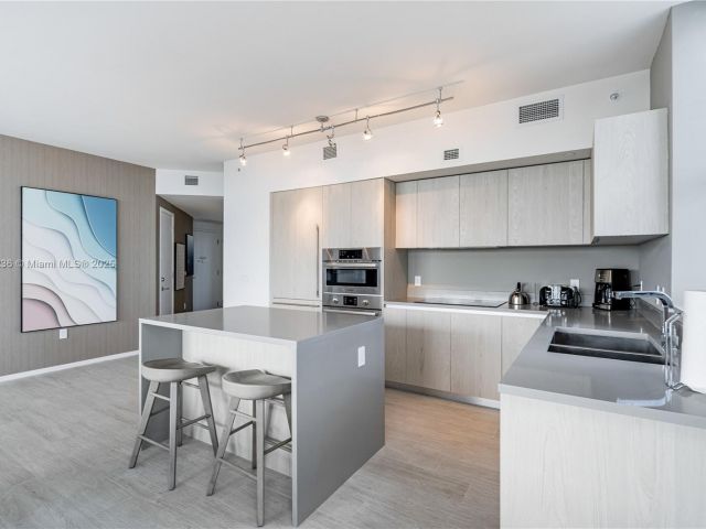 Продажа квартиры #R1609 - фото 5628200