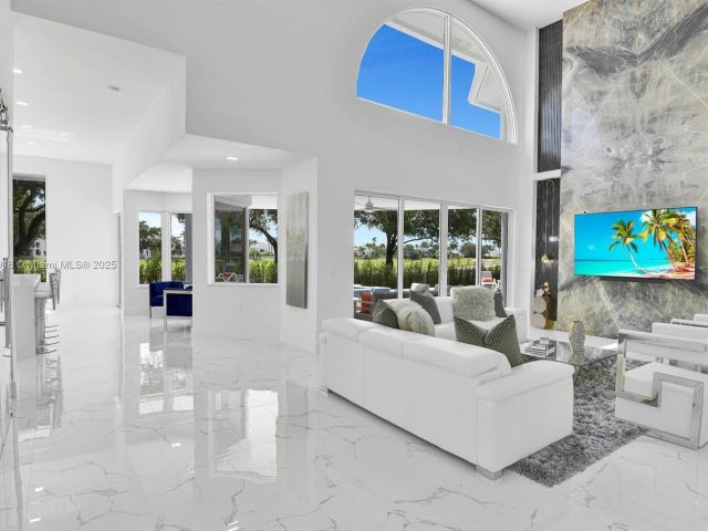 Продажа дома по адресу 2578 NW 63rd Ln - фото 5747099