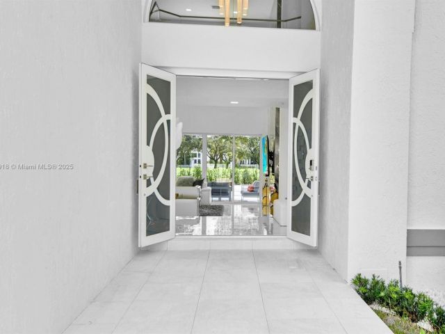 Продажа дома по адресу 2578 NW 63rd Ln - фото 5747105