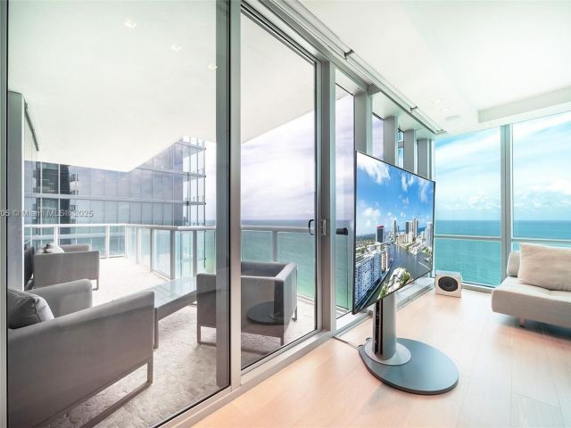 Продажа квартиры #4208 - фото 6733005