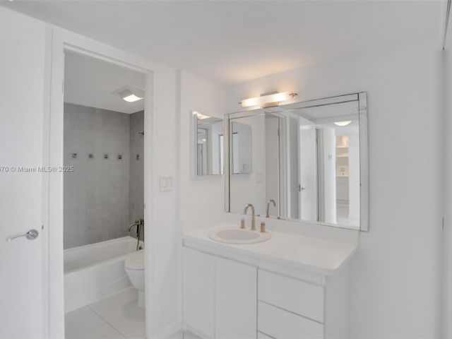 Продажа квартиры #1923 - фото 5921706