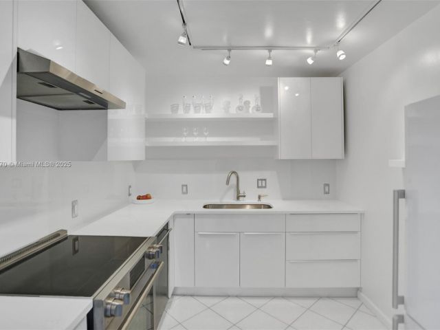 Продажа квартиры #1923 - фото 5921712