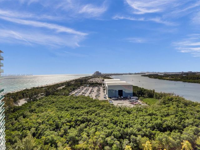 Продажа квартиры #1923 - фото 5921725