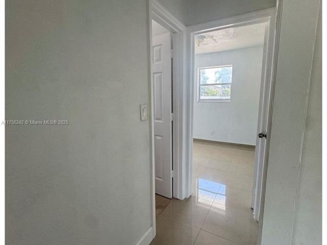 Продажа дома по адресу 2318 Scott St - фото 5529667